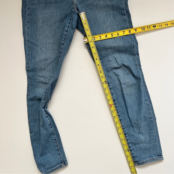 Banana Republic Curvy Mid Rise Skinny Jeans - Picture 16 of 16